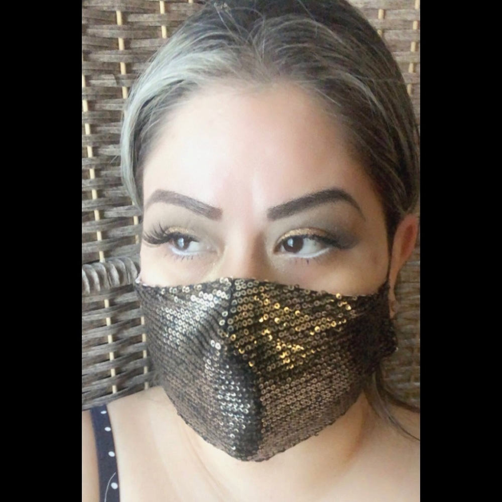 2-pcs Sequin Face Masks - Picture 11 of 16